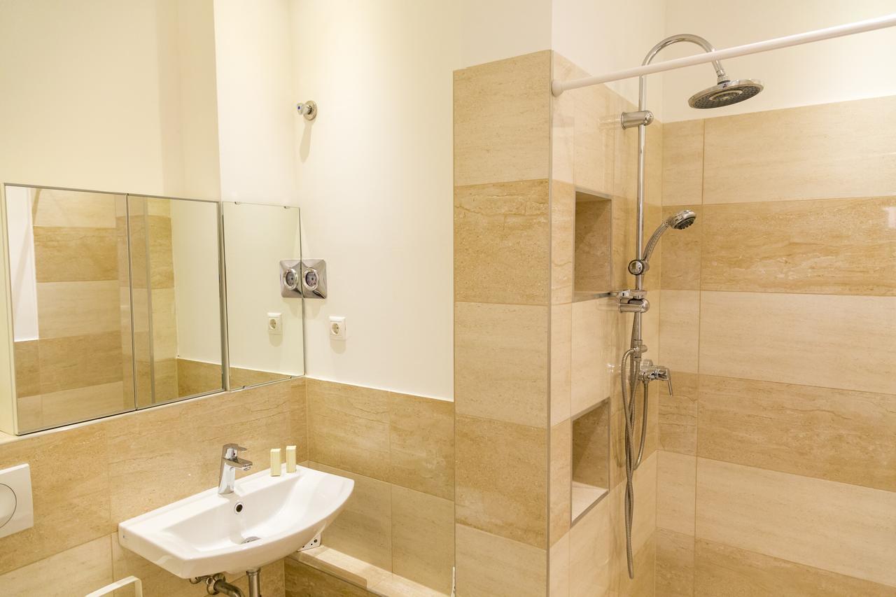 Balaton Delux Apartment Budapeszt Zewnętrze zdjęcie