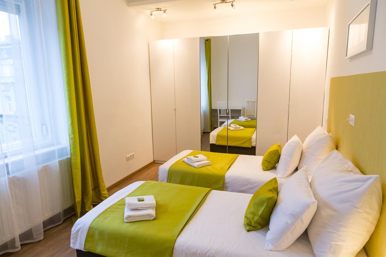 Balaton Delux Apartment Budapeszt Zewnętrze zdjęcie