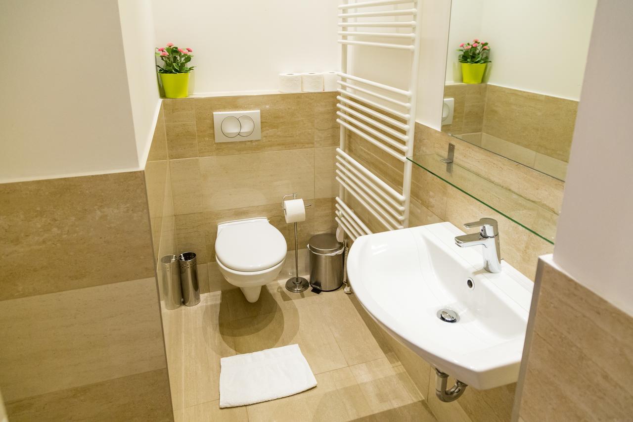 Balaton Delux Apartment Budapeszt Zewnętrze zdjęcie